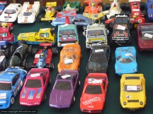 Cars, and more cars... Cars, and more cars...